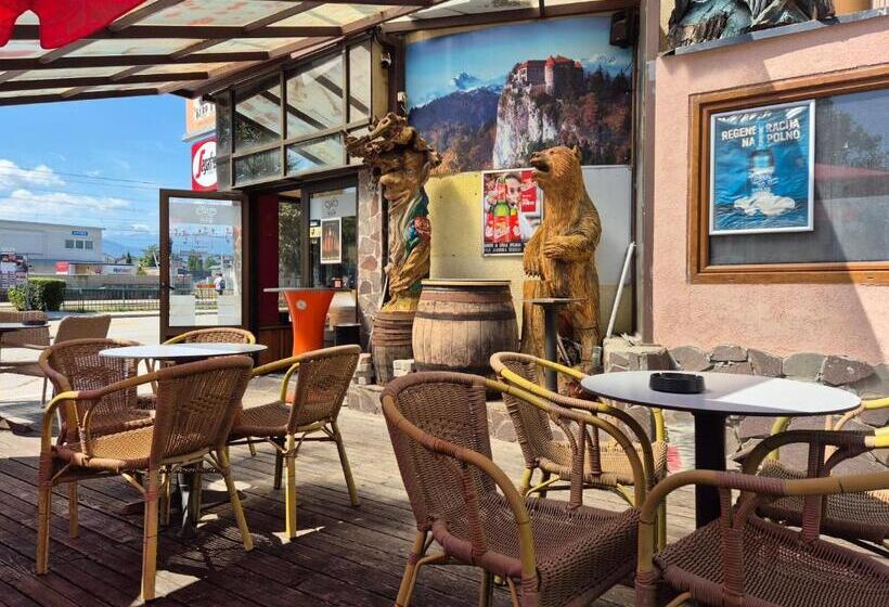 اتاق عادی, Bled Lesce Station Rooms And Beds