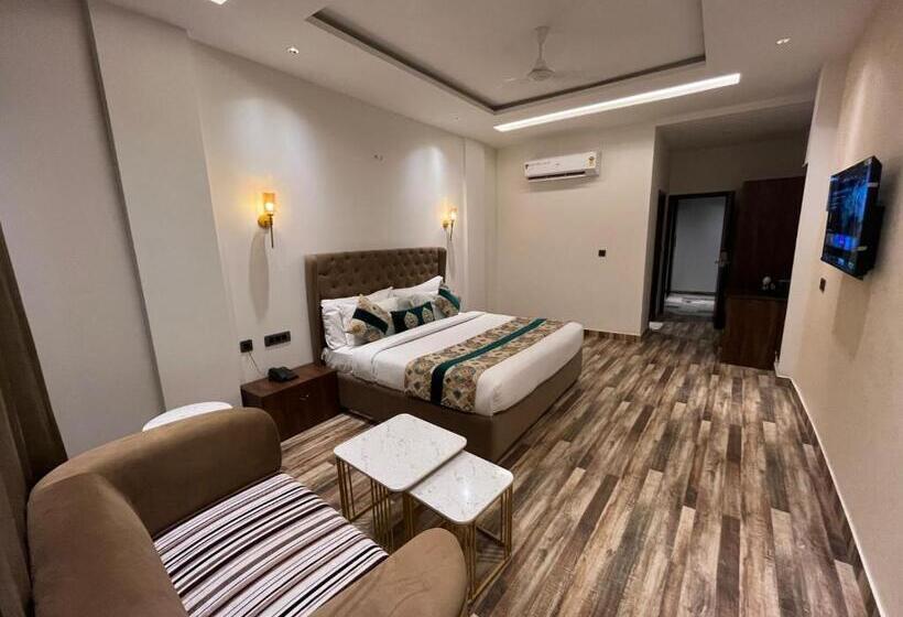 Номер Deluxe, One Earth Elegant Amritsar