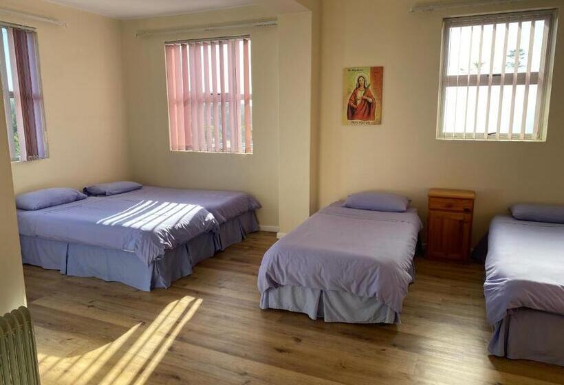 Семейный Номер, St Luke S Retreat Centre And Guest House