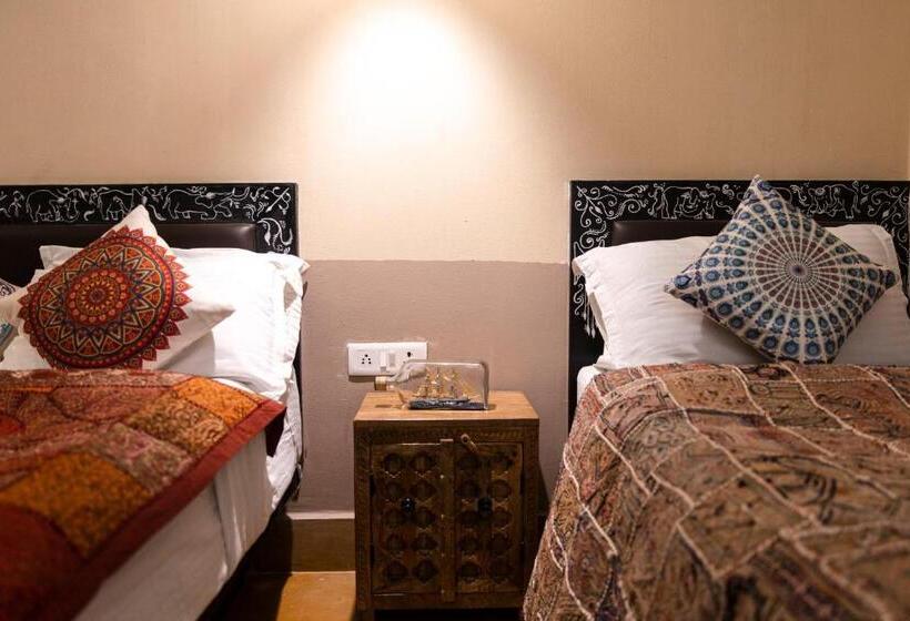 스탠다드 트리플 룸, Casa De Kaku Jaisalmer