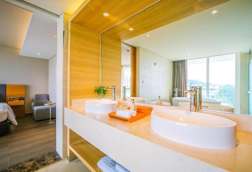 سوییت, Seashells Phu Quoc Hotel & Spa