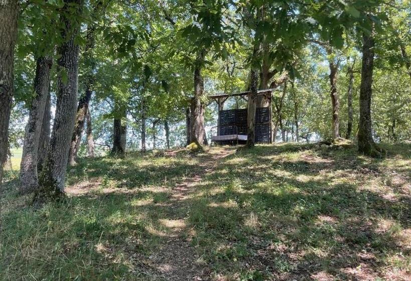 Номер Стандарт Вид на Сад, Hameau Du Hour   Chambre D Hôtes Et Gîtes