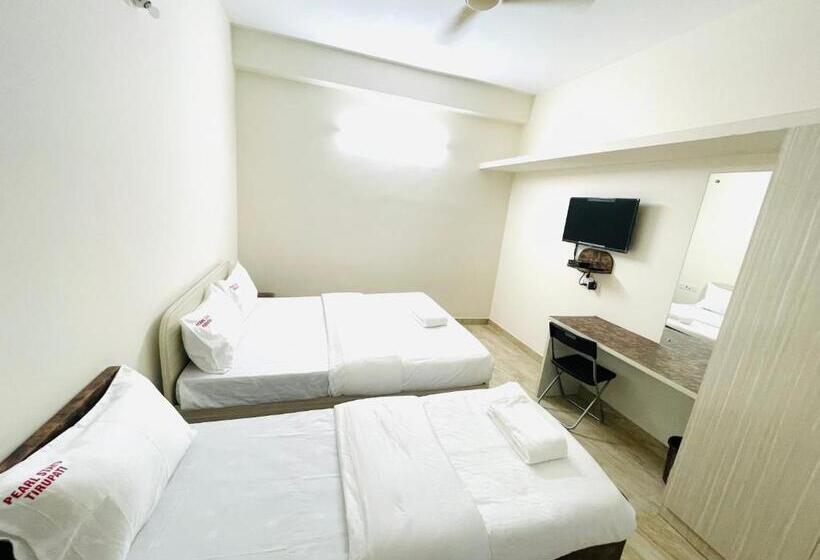 Трехместный Номер Deluxe, Pearl Stays, Tirupathi