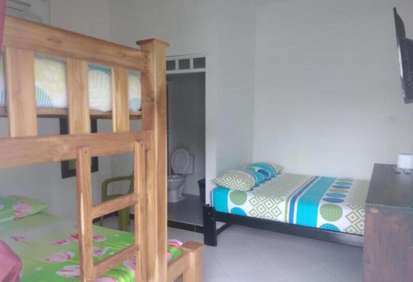 패밀리 룸, Hostal Manatí