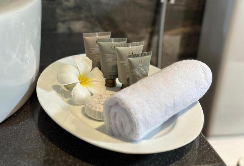 Номер Deluxe Вид на Море с Балконом, Cocos Polhena