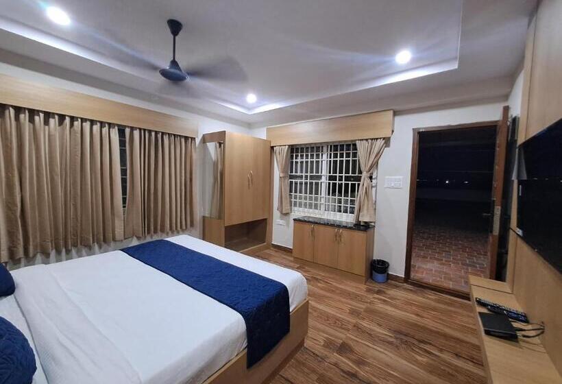 Номер Стандарт с Террасой, Sky Inn