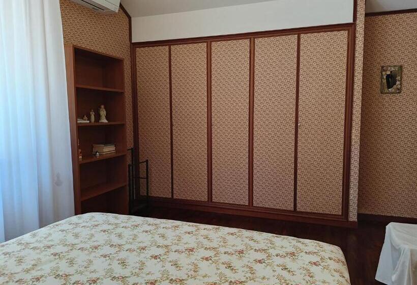Номер Стандарт с Балконом, Casa Di Tota   Affittacamere