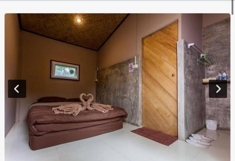 Номер Стандарт, Palacoffeehouse ปางอุ๋ง