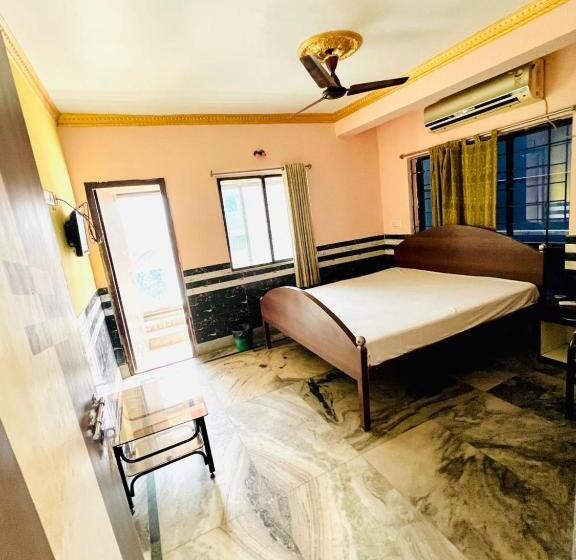 トリプルクラシックルーム, Goroomgo Relyef Inn Kolkata   Fully Air Conditioned