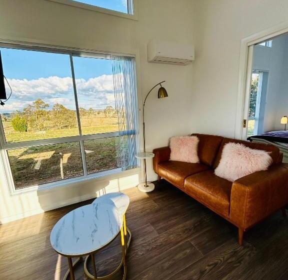 Шале 1 Спальня, Red Hill Cabin #1 Walcha
