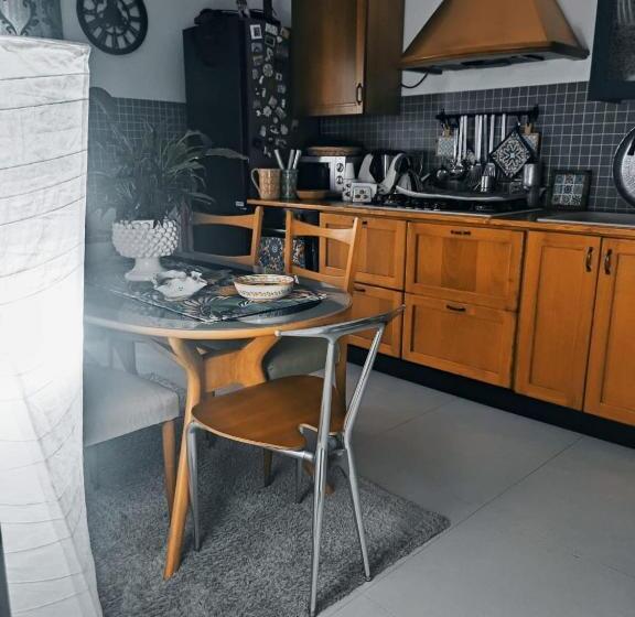 اتاق استاندارد با سرویس بهداشتی مشترک, Casa Luce