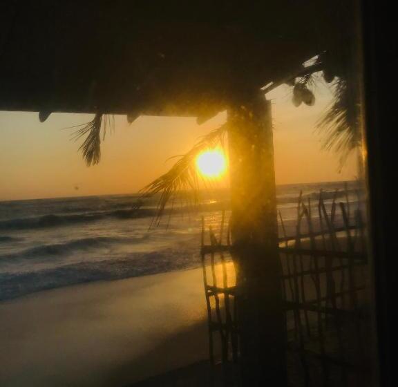 Triple Room Sea View, Silver Sands Beach