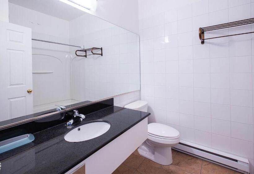 Номер Стандарт, Room In Studio   Varenne Hotel Private Double Room 5   A16