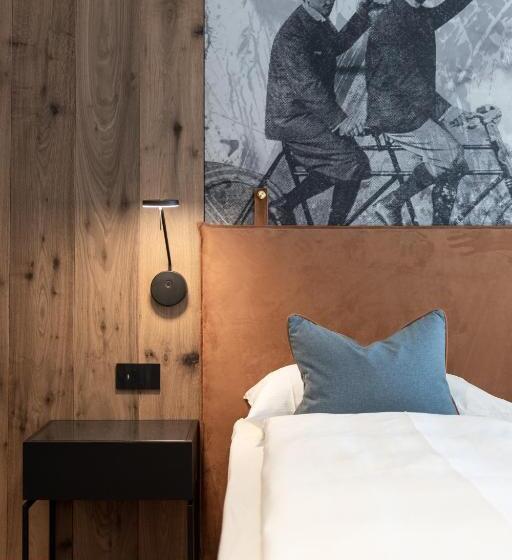 Standard Room, Linder Cycling