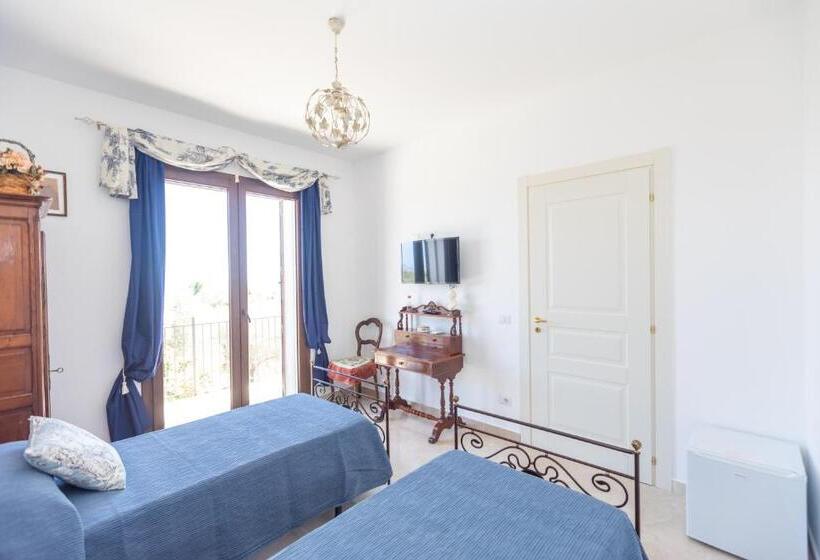 اتاق استاندارد چهار تخته با چشم‌انداز دریا, Casale Antiche Mura Siracusa