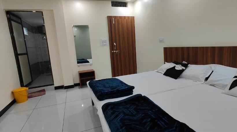 Standardrum, Tara Guest House