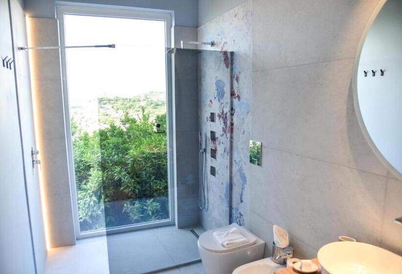 Deluxe Suite Sea View, Uefio   Luxury Suites