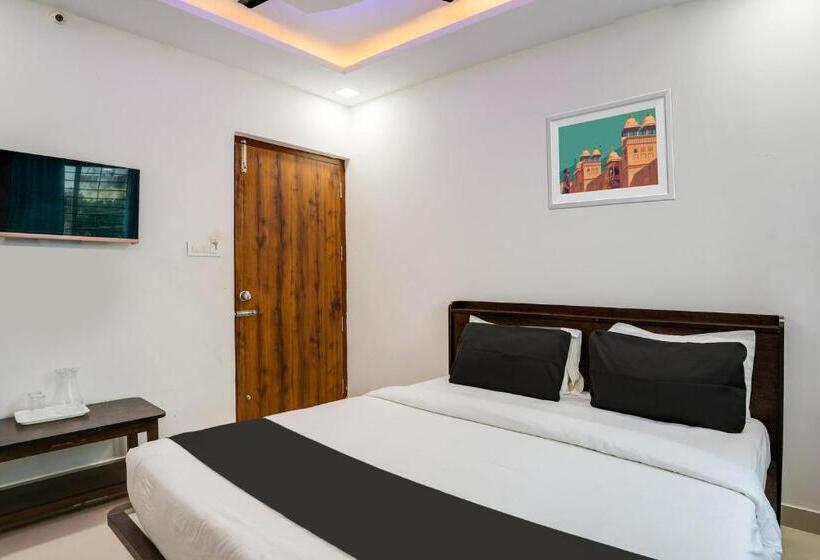 Трехместный Номер Классика, Oyo Gokula Inn