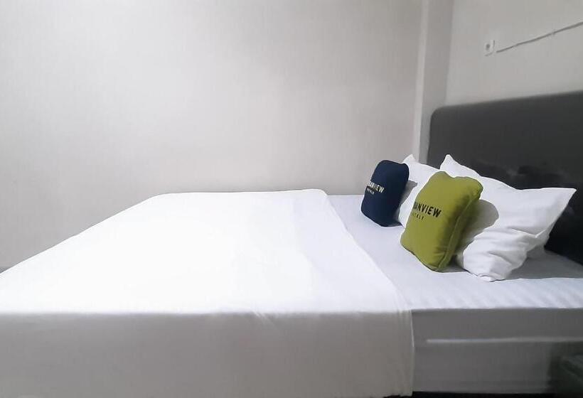 Номер Deluxe, Urbanview Hotel Fira Syariah Muara Enim By Reddoorz