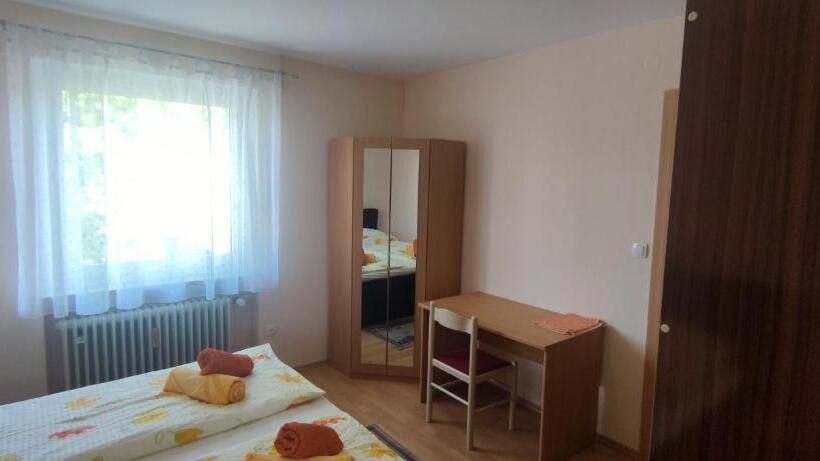 스탠다드 룸 킹사이즈 침대, Alb Rooms, Zimmer Auf Der Schwäbischen Alb