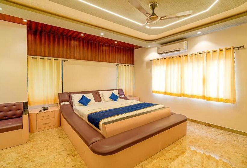 Четырехместный Номер Стандарт, Fabhotel Prime The Venue By Seasons Suites
