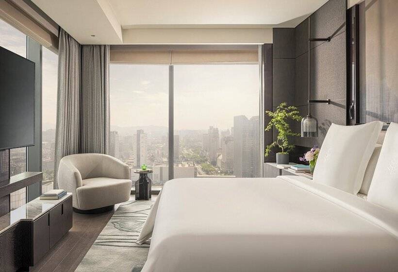 Люкс Премиум, Four Seasons Hotel Hangzhou At Hangzhou Centre