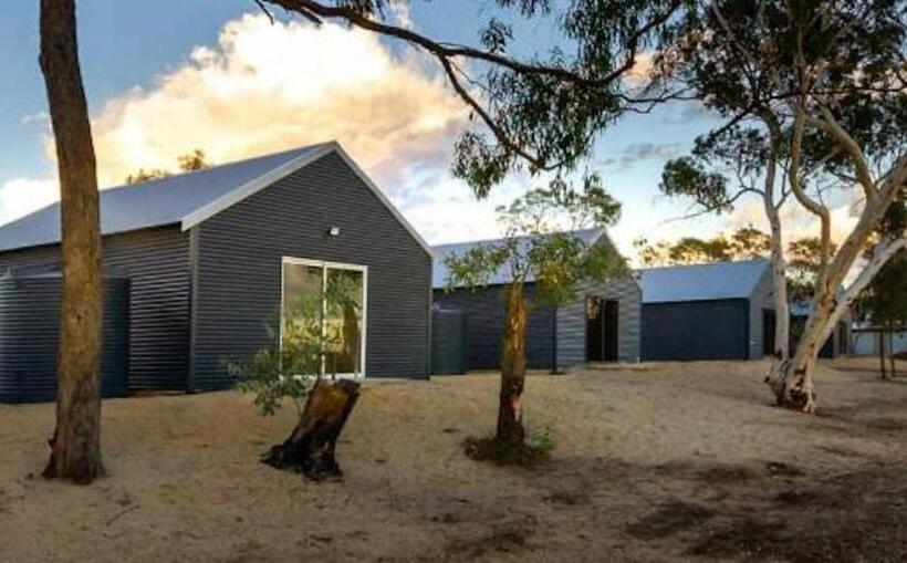 샬레, Boshack Outback Farmstay   Perth Eco Farm