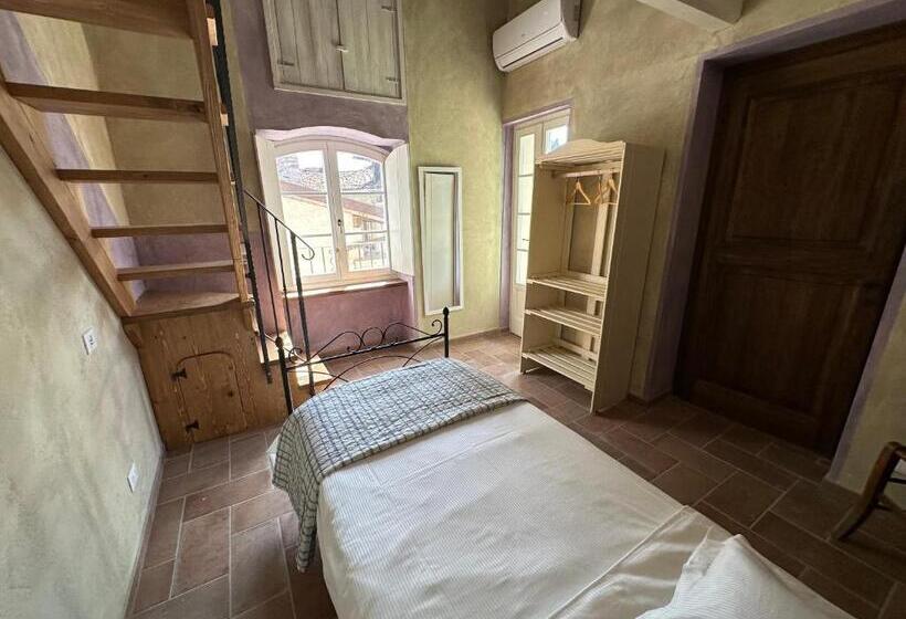 带阳台的三人标准间, Nel Caruggio   B&b