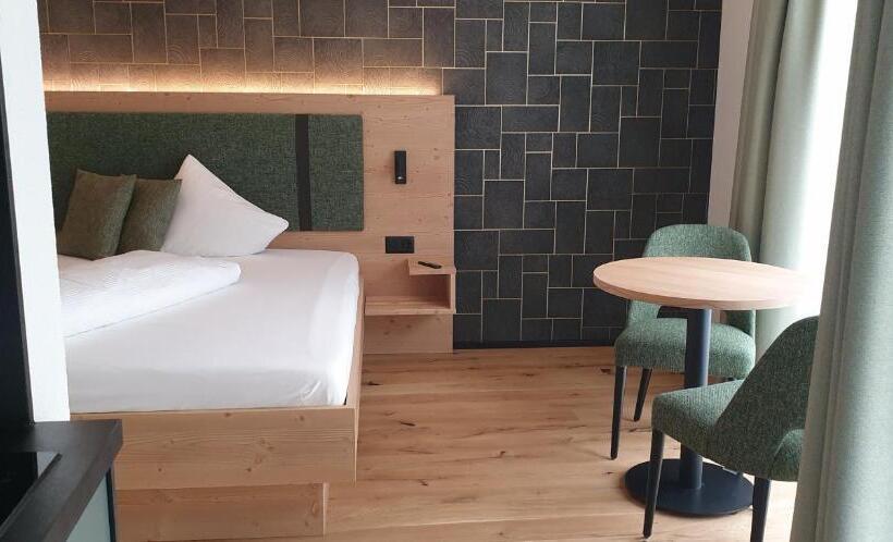 Номер Deluxe с Балконом, Appart Hotel Pitschonia Self Check In
