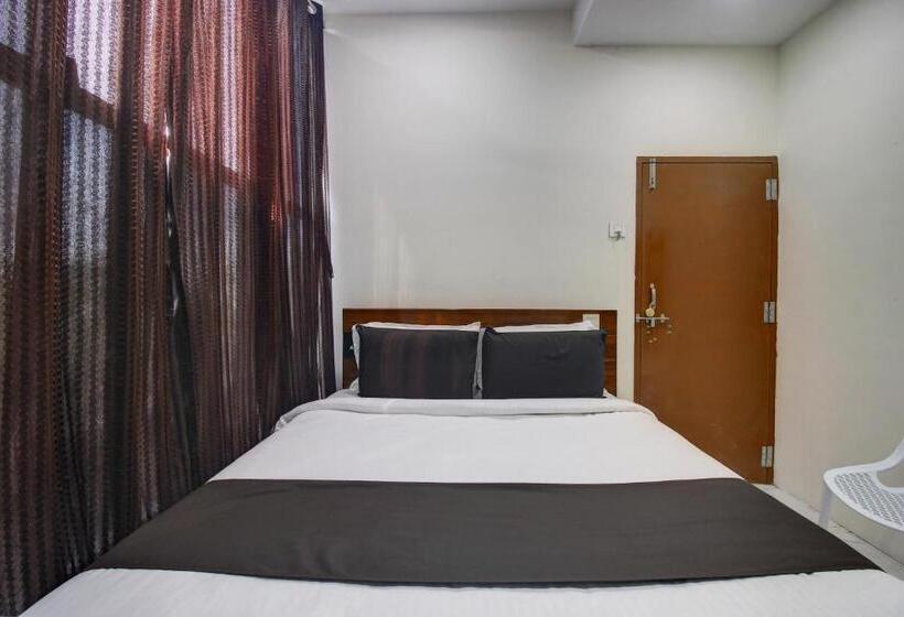 三人经典房间, Oyo Flagship Hotel Moon Light