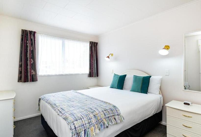 Апартаменты 1 Спальня, Chevron Motel