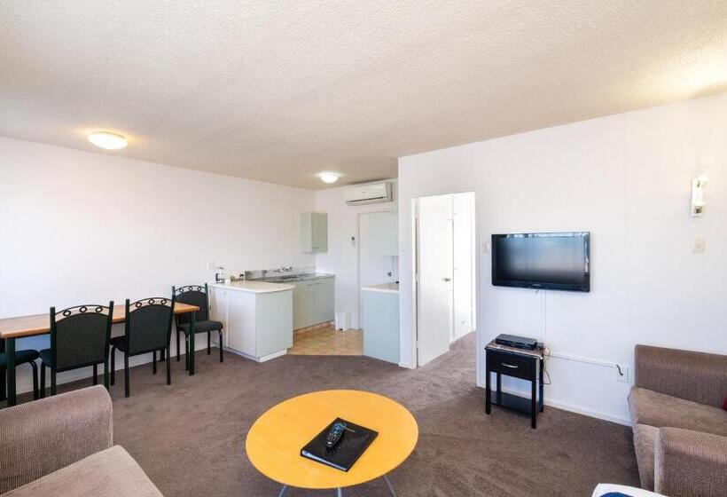 Номер Стандарт, Chevron Motel