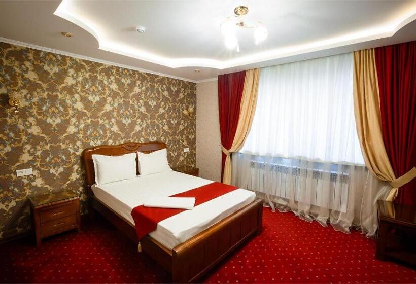 سوییت, Salut Hotel Almaty