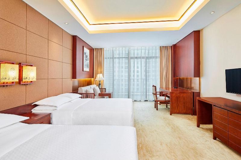 Номер Deluxe, Four Points By Sheraton Danzhou