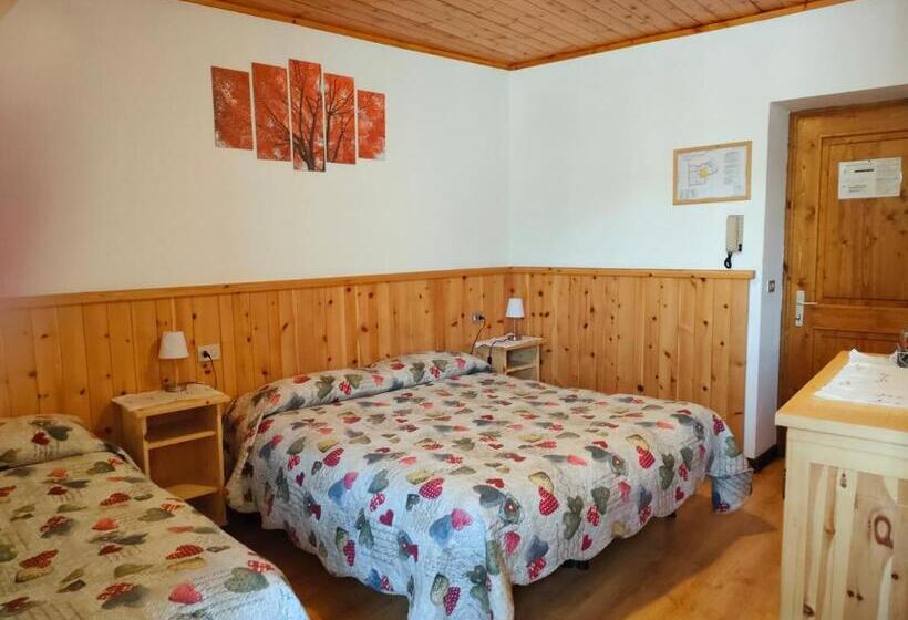 Номер Стандарт Трехместный, Camere Vecchio Borgo
