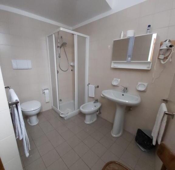 غرفة قياسية فردية, Camere Vecchio Borgo
