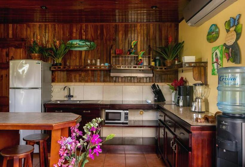 Апартаменты 1 Спальня Вид на Сад, Villas Oasis