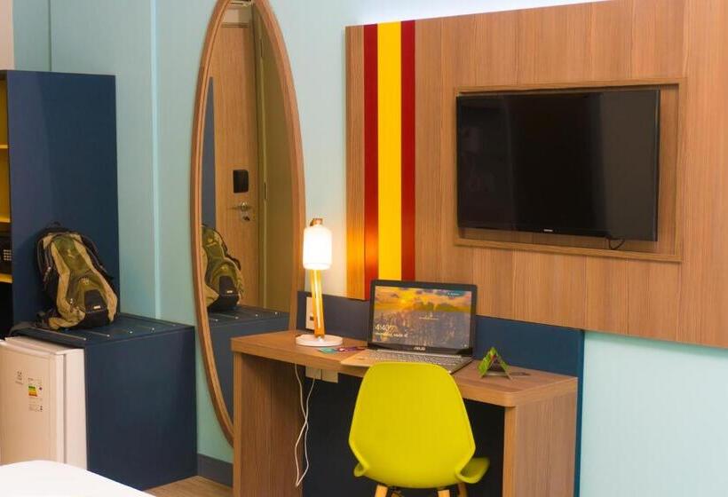 Номер Стандарт, Delphin Surf
