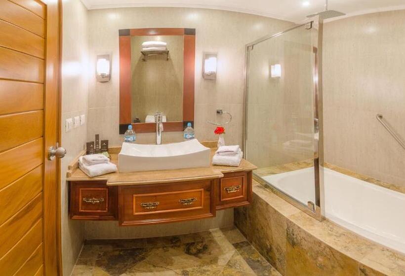 اتاق لوکس سه تخته, Taypikala Deluxe Valle Sagrado