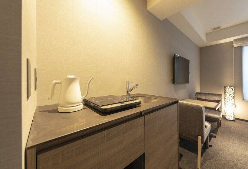 Номер Стандарт, Tokyu Stay Kyoto Sanjokarasuma