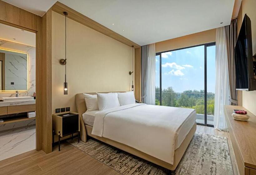 Люкс, Laya Resort Phuket Island