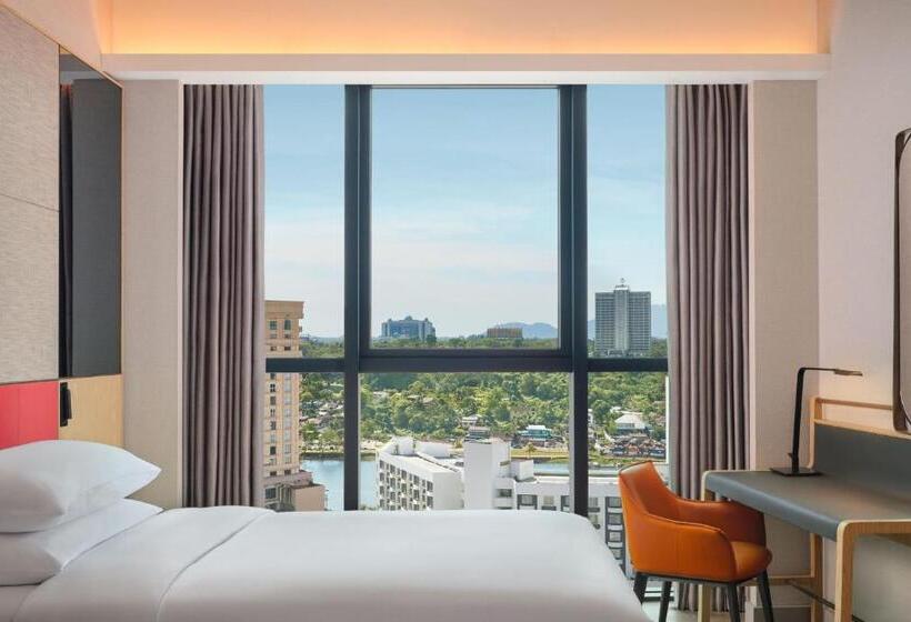 Номер Deluxe, Sheraton Kuching