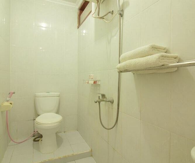 Номер Стандарт, Reddoorz Plus At Hotel Sofia Pangandaran