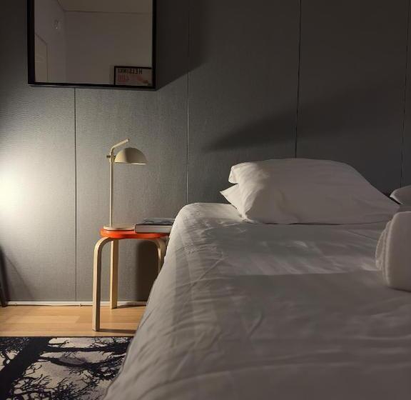 Quarto Standard Casa de Banho Partilhada, The Rooms Airport   20rooms