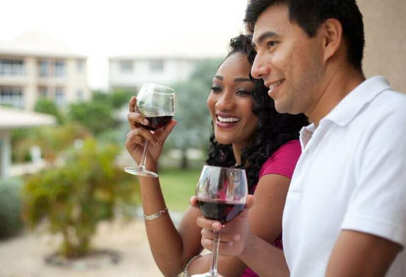 استودیوی استاندارد با تخت دو نفره بزرگ, The Grand Caymanian Resort
