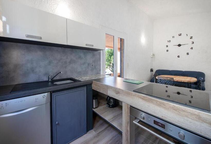 Дом 2 Спальни, Residence U Latonu