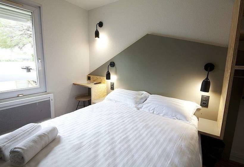 Номер Стандарт, Brit Hotel Essentiel Arverne   Clermont Ferrand Sud