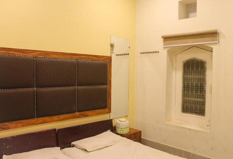 اتاق استاندارد, Anand Palace