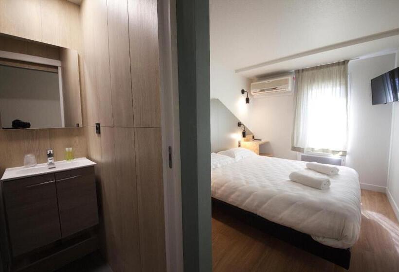Номер Стандарт, Brit Hotel Essentiel Arverne   Clermont Ferrand Sud