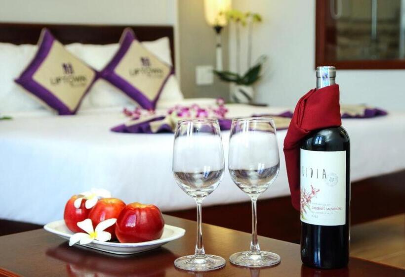 سوییت جونیور با چشم‌انداز شهر, Uptown Hoi An Hotel & Spa